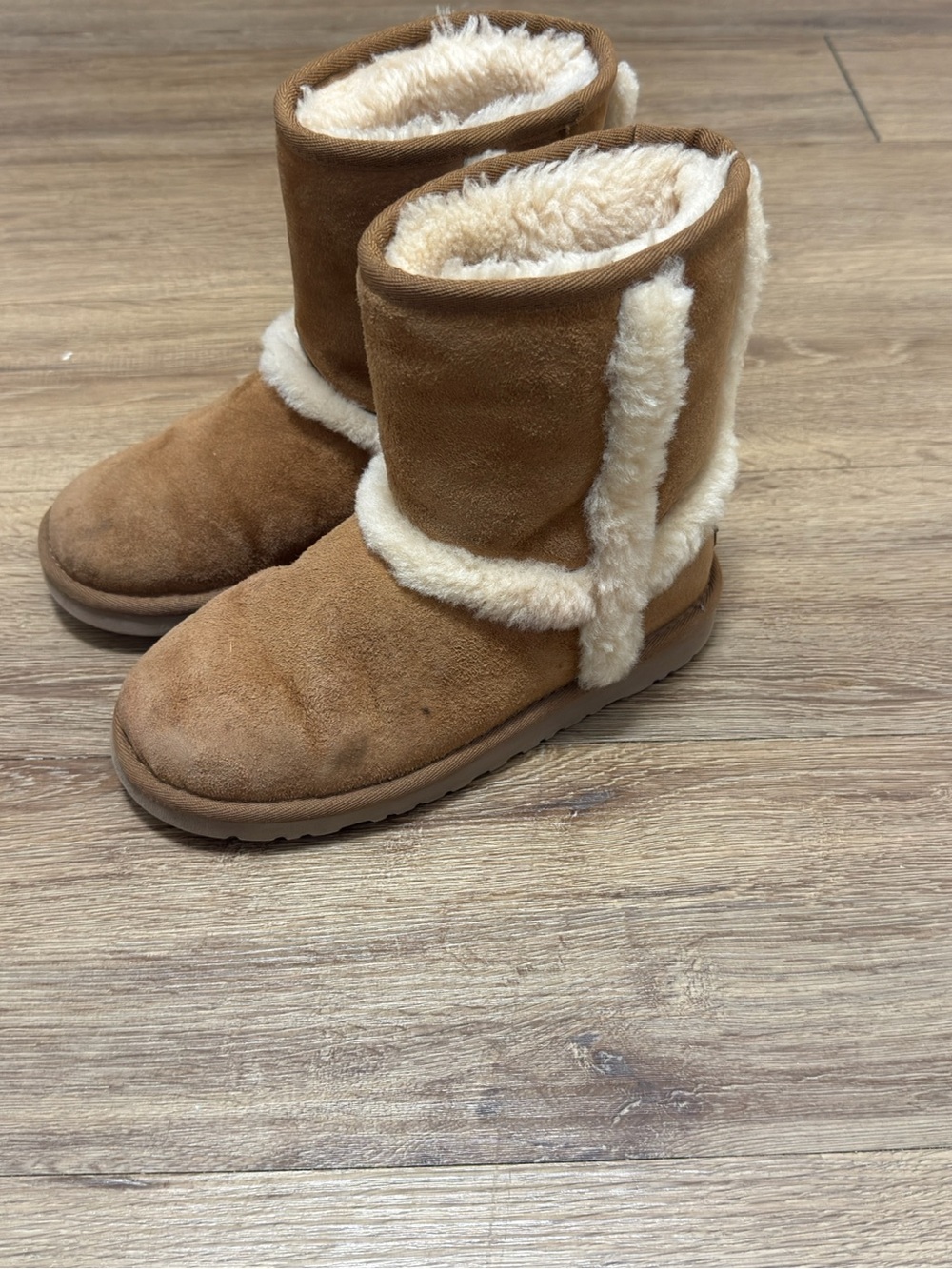 UGG Kids Chestnut Brown Boots with Cream Shearling